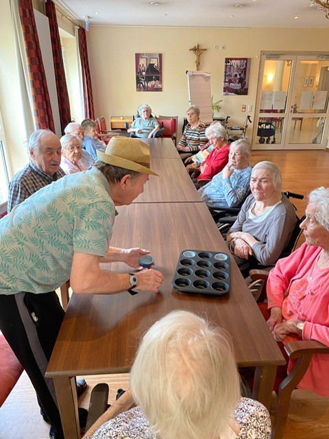 compassio-Seniorendomizil-Haus-Urban-Tegernheim-Muffins