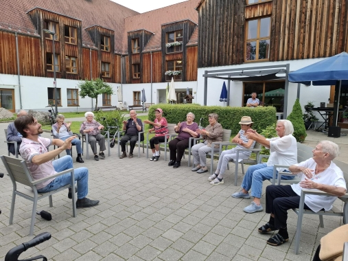 compassio-Seniorendomizil-Haus-Raphael-Reichertshausen-Sommerfest