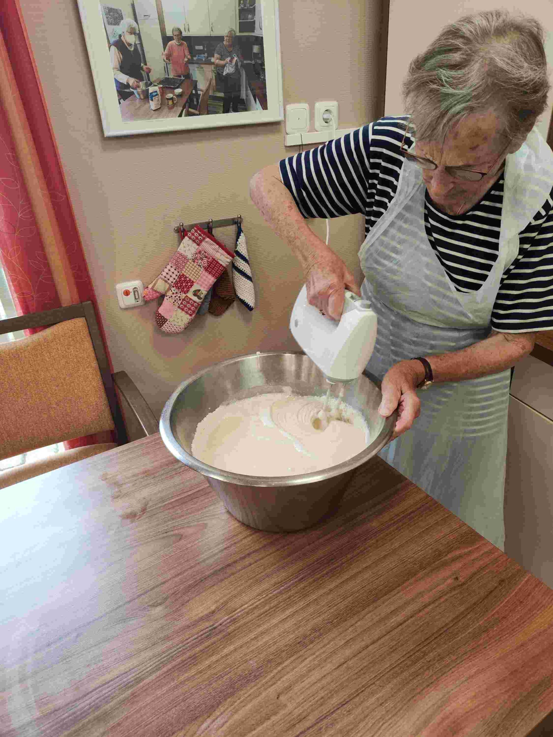 Kuchenteig mit Handmixer rühren