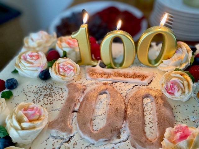 Geburtstagstorte auf 100. Geburtstag im Haus Husemann