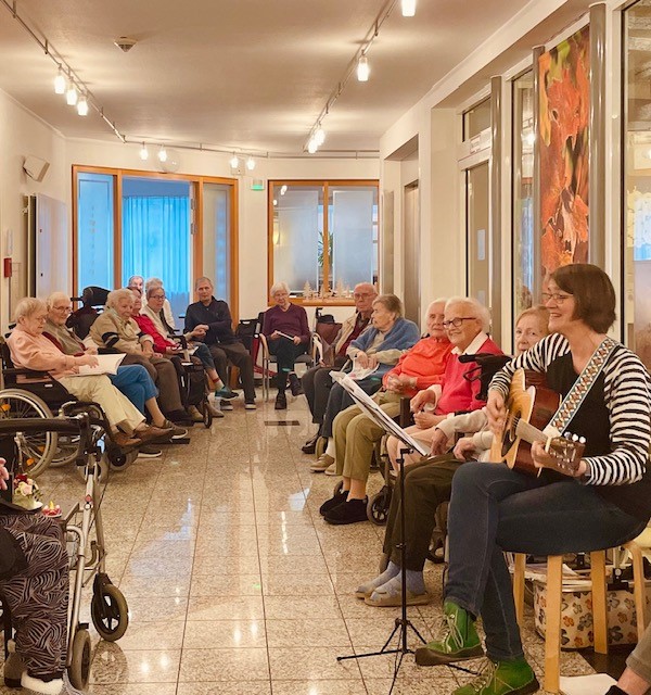 Vorweihnachtlicher Musiknachmittag in der Seniorenresidenz Haus Husemann