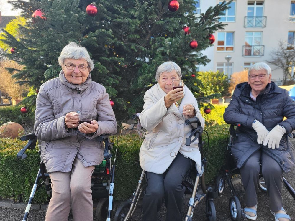 Traditionelles Glühweintrinken zum ersten Advent im Haus Husemann