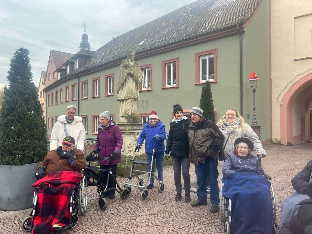 Das Seniorendomizil Haus Sibylla besuchte den Sternlesmarkt in Ettlingen