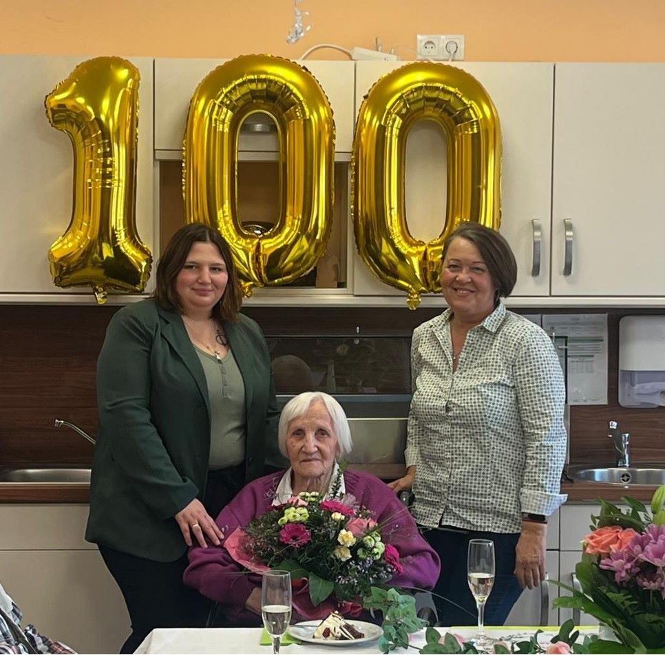 100. Geburtstag in der Seniorenresidenz Am Park Wesendorf